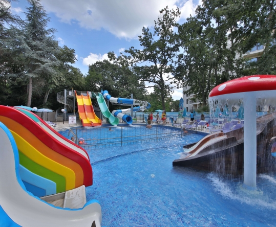 Престиж Делукс Хотел Аквапарк Клуб - Златни пясъци 